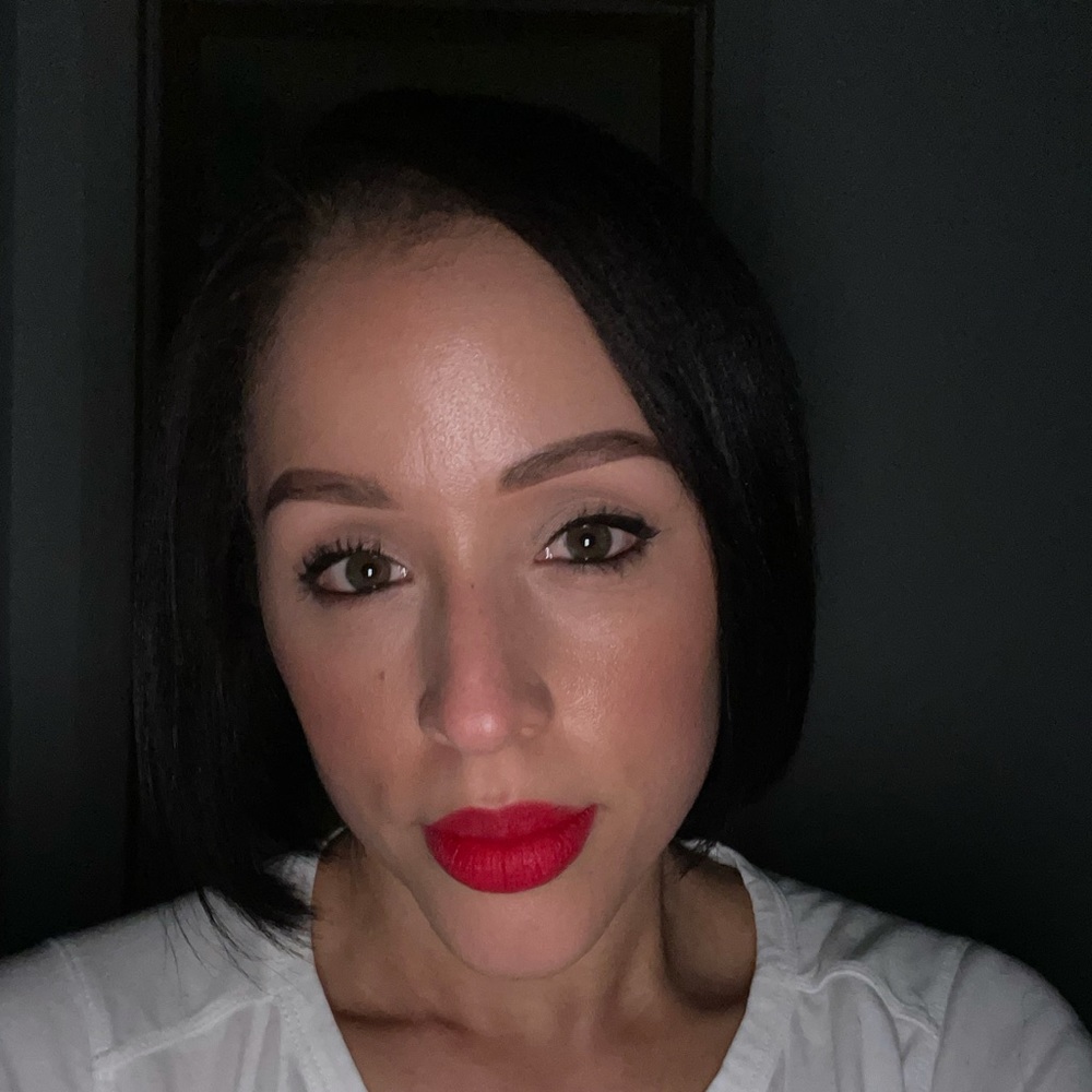 Meet your Posher, Paola